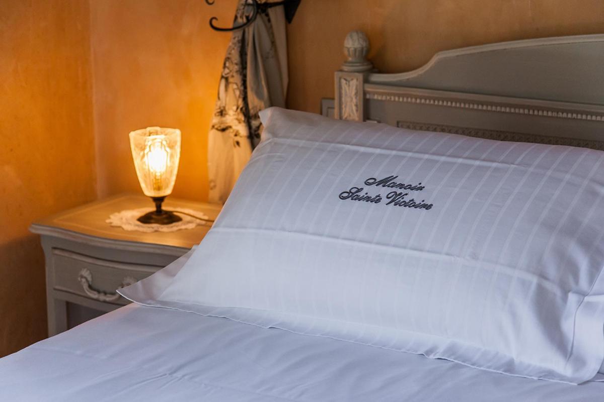 Manoir Sainte Victoire Bed & Breakfast บาเยอ ภายนอก รูปภาพ
